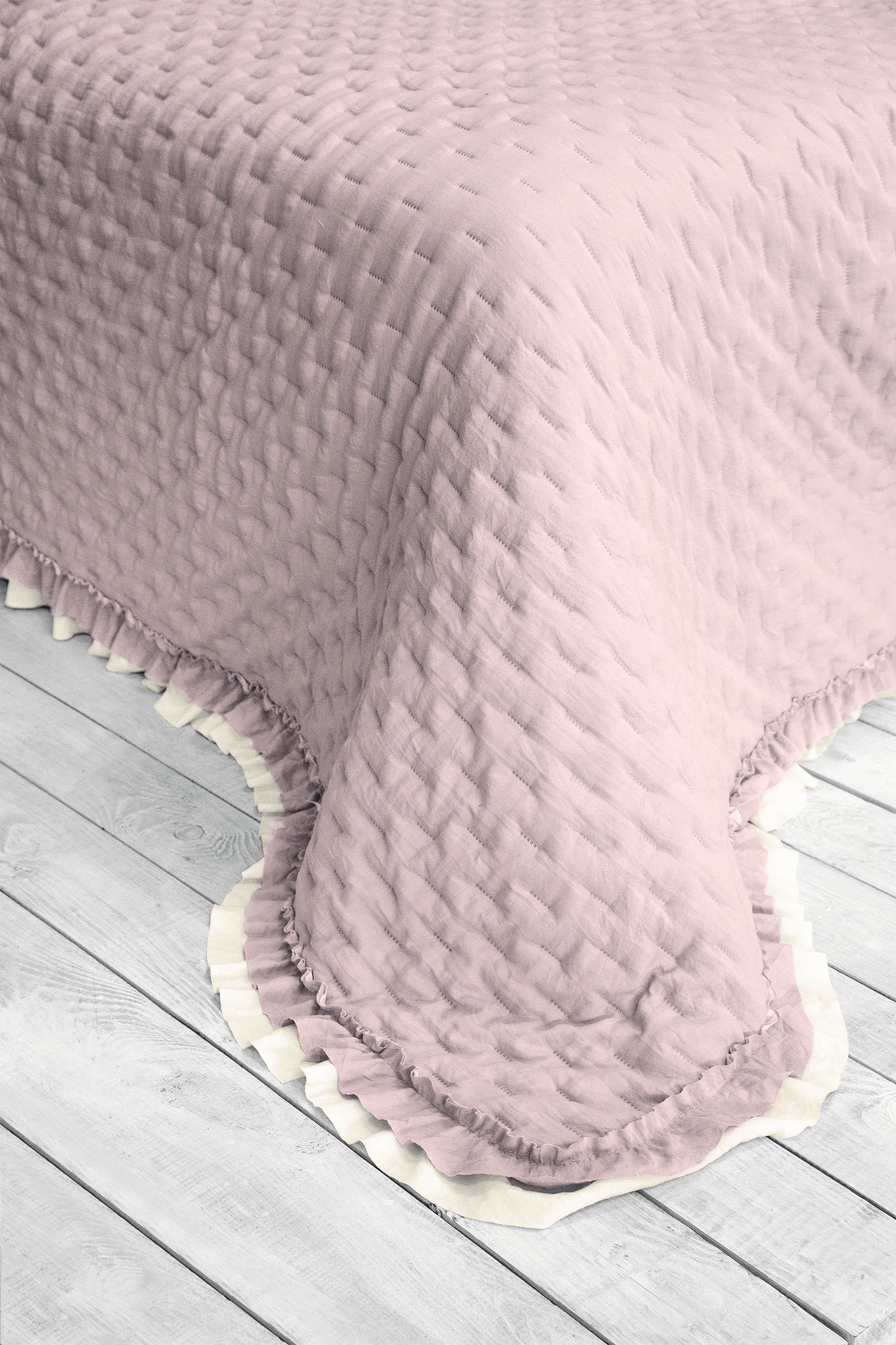 Покрывало 1-спальное с рюшами "Рошель"  РОЗА 180х250см